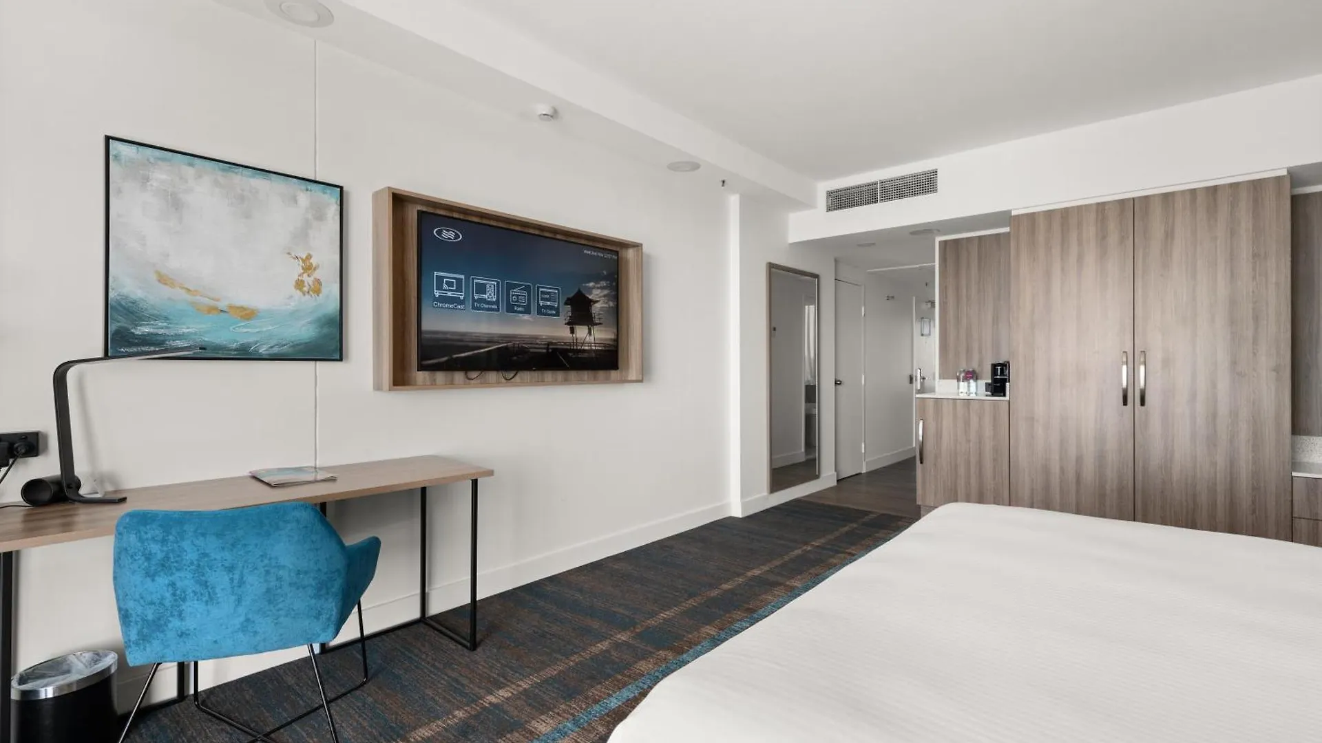 Crowne Plaza Surfers Paradise By Ihg Hotel