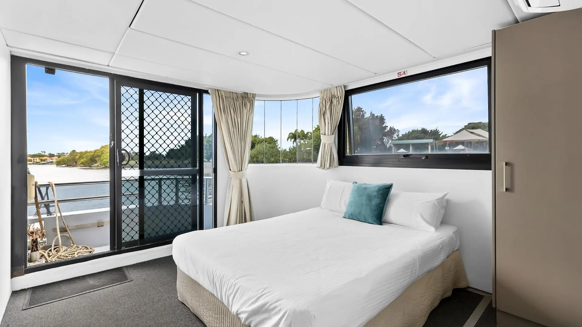 Coomera Houseboats Πλωτό κατάλυμα