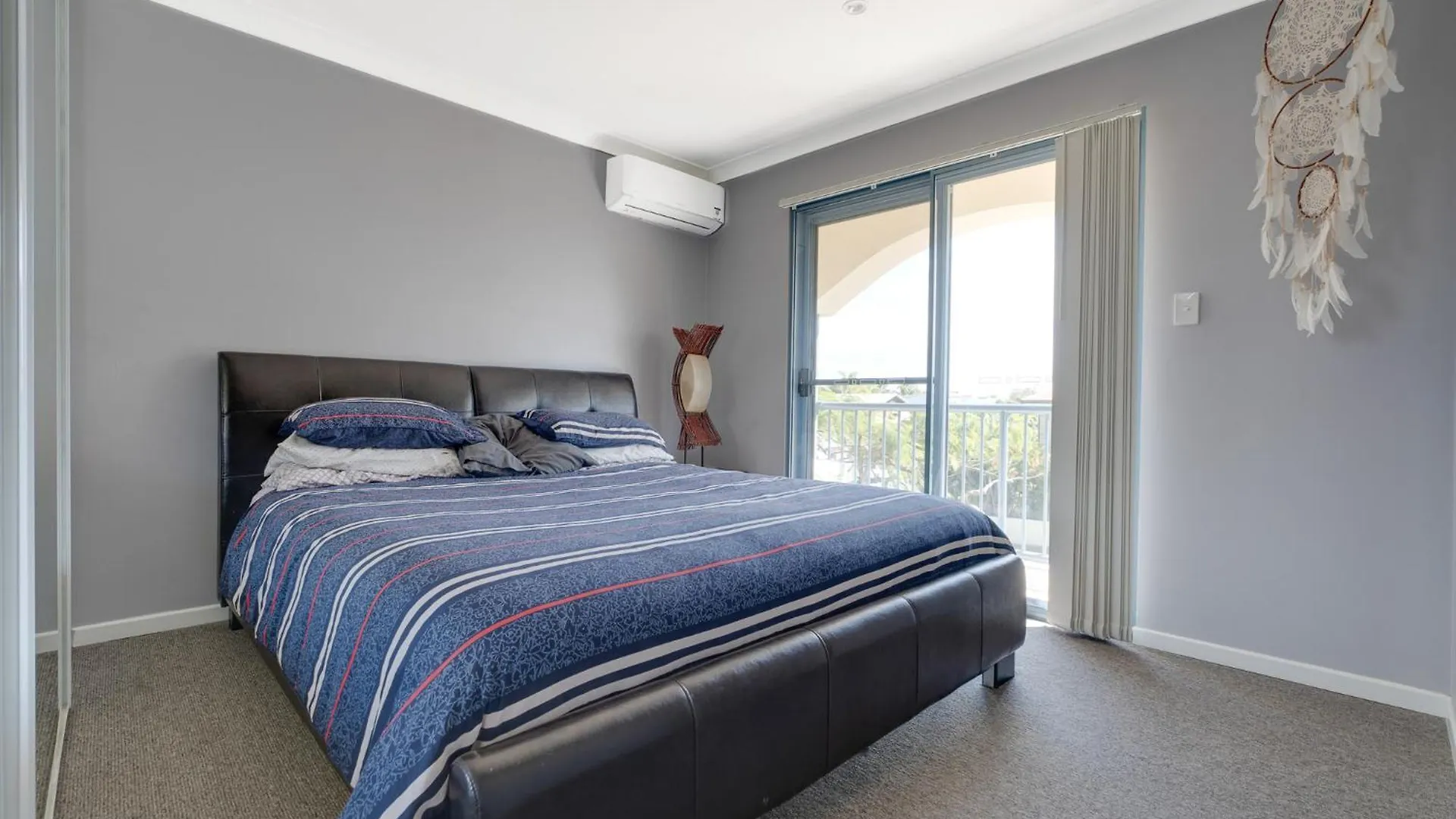 2b Broadwater Views In Labrador Apartment