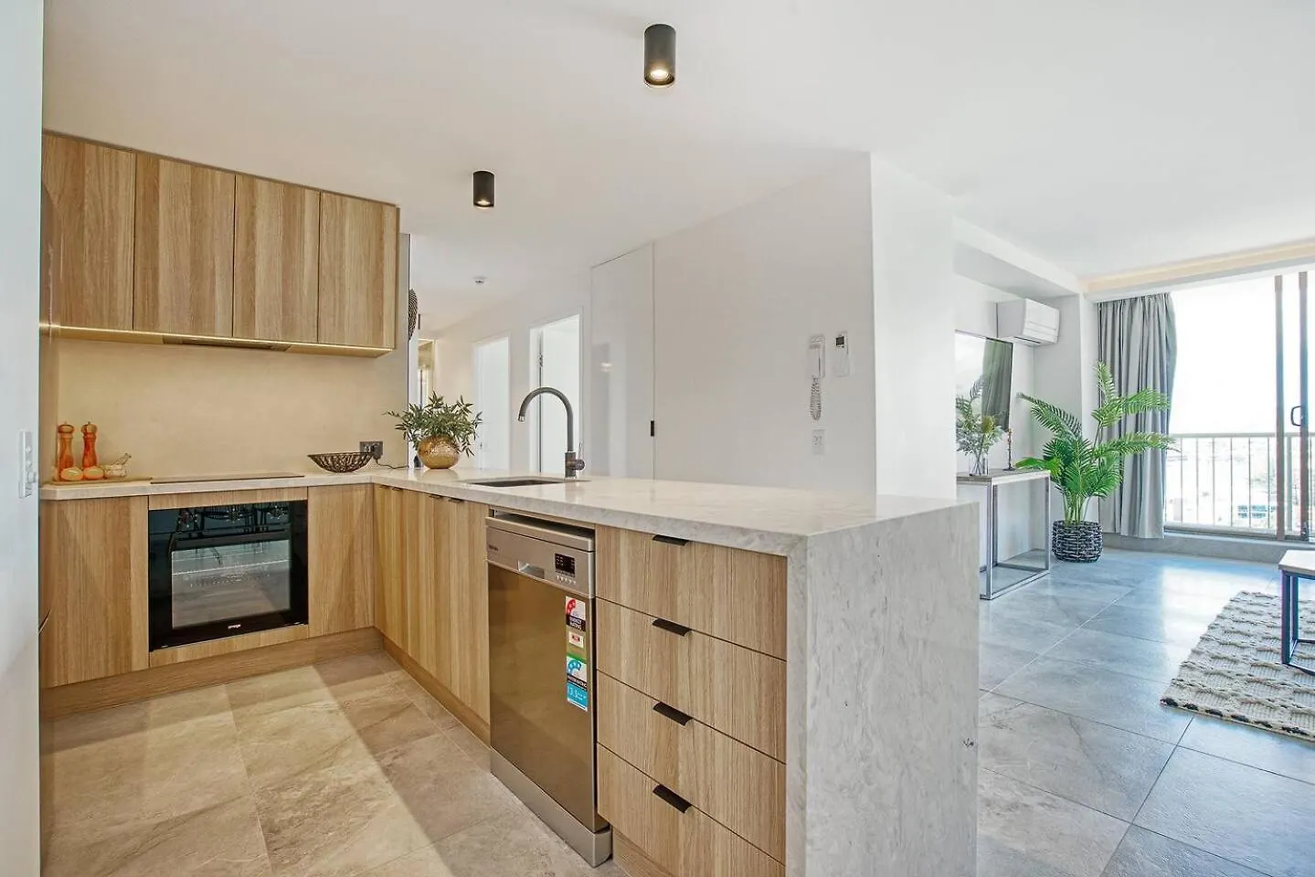 Paradise Bound - And Modern At Surfers *