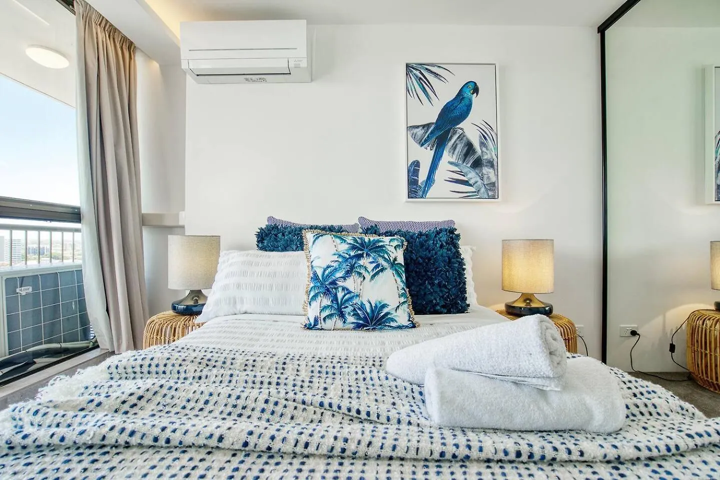 Paradise Bound - And Modern At Surfers *