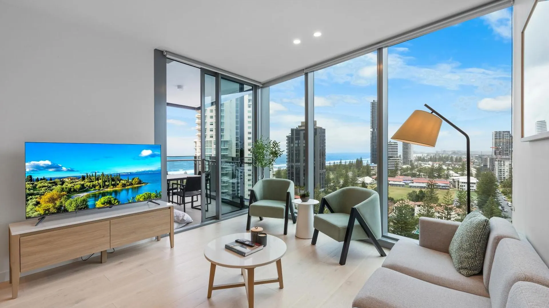 The Signature - Brand New Ocean View 2br Unit With Parking Infinity Pool * Gold Coast