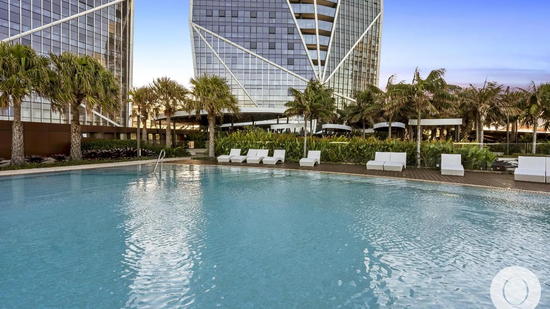 1 Bedroom Ocean View Luxury Unit - Q Gold Coast
