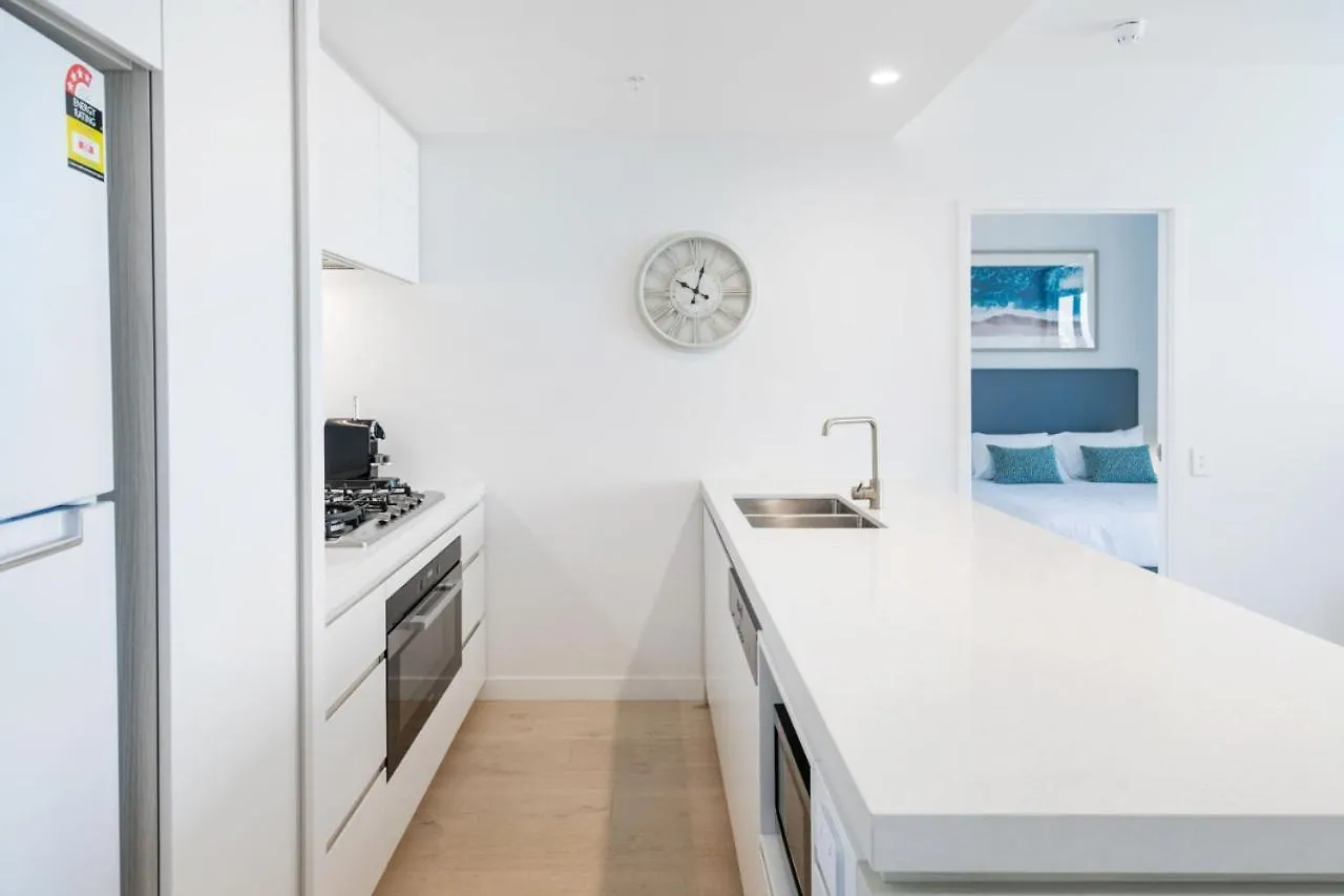 The Signature - Brand New Ocean View 2br Unit With Parking Infinity Pool * Gold Coast
