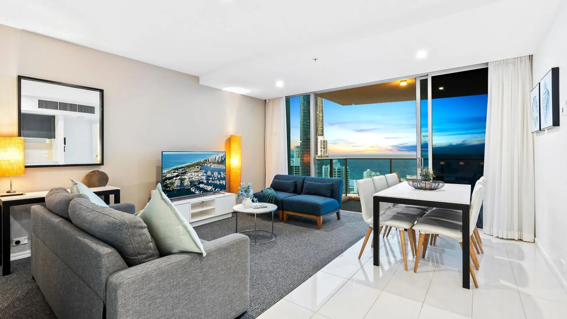 H Residences - Ocean View - Self Contained & Privately Managed - Wow アパートホテル *