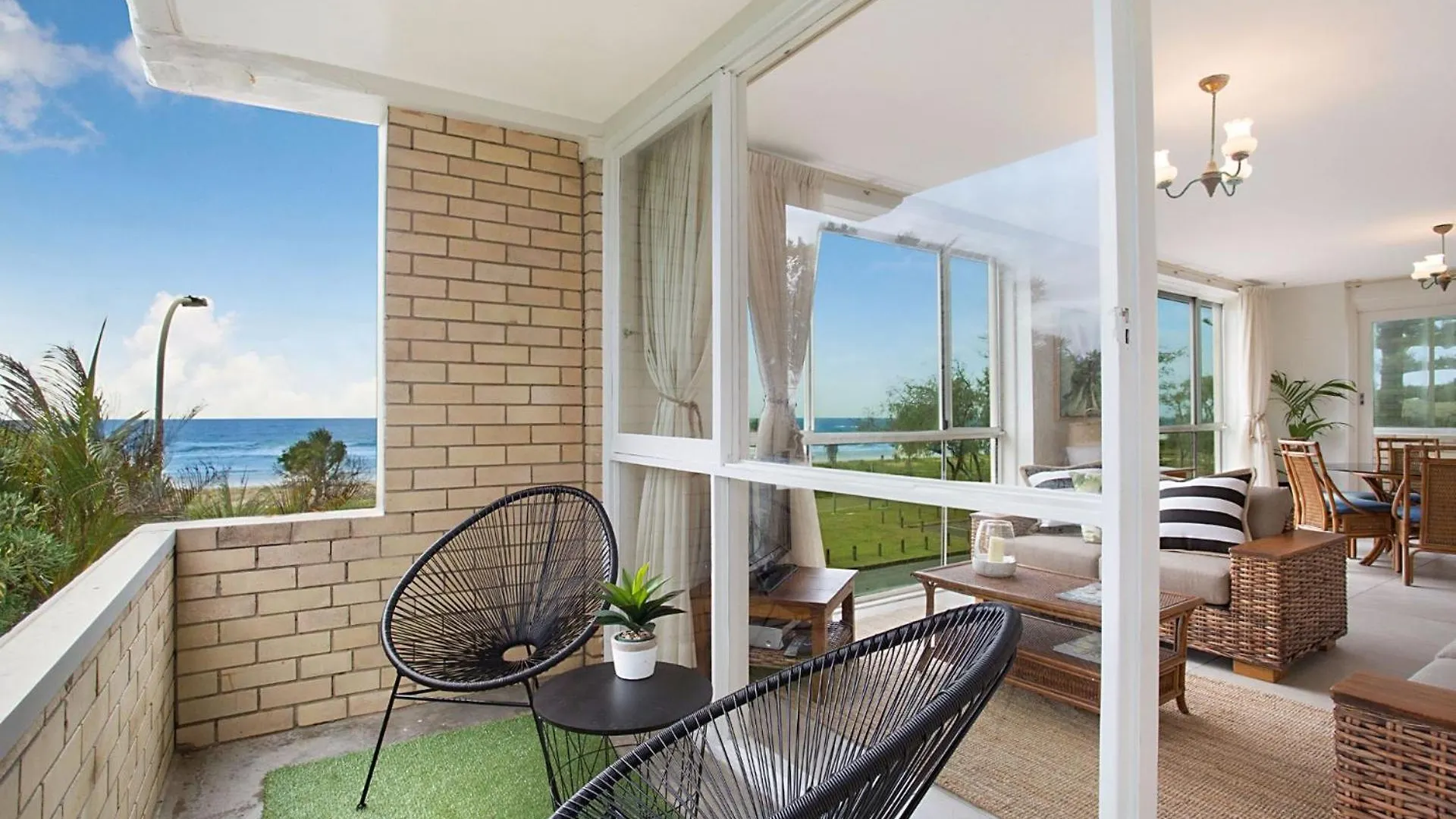 King Tide Apartment