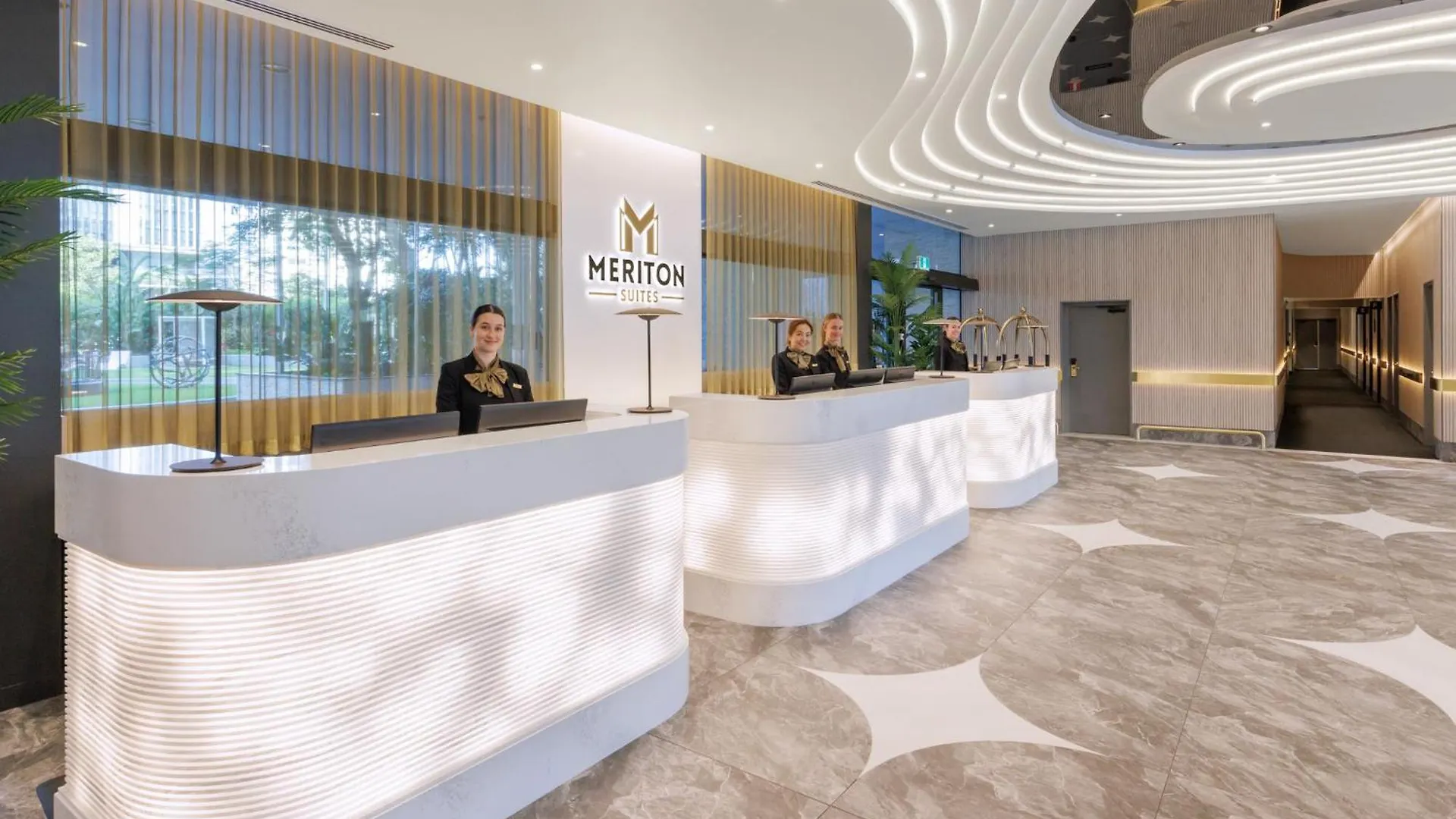 Szálloda Meriton Broadbeach 5*