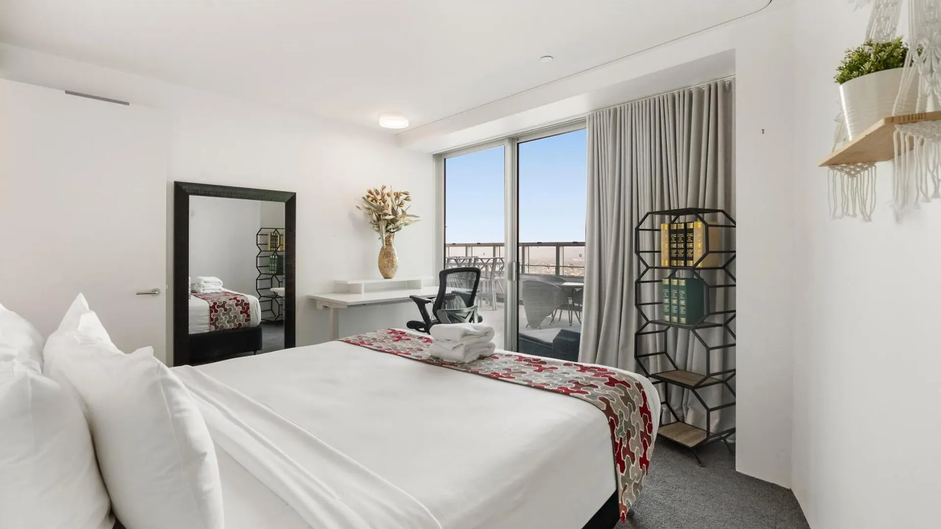 Q1 & - Official Resort Gold Coast