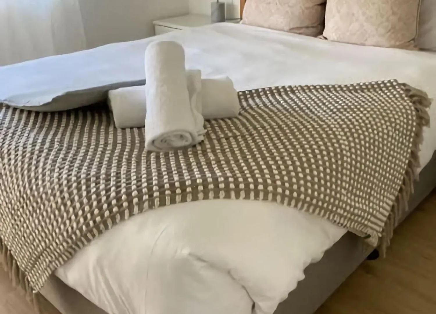 Beachside Bliss Your Ideal Coastal Hideaway Apartment