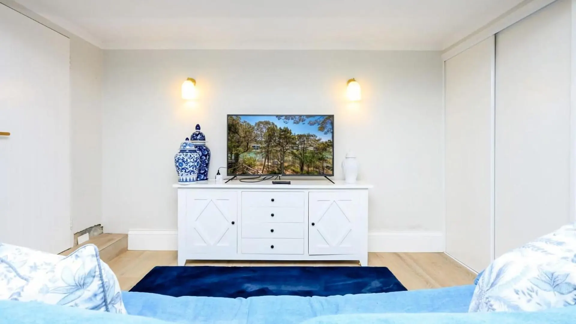 Stunning Riverside Hinterland Retreat アパート