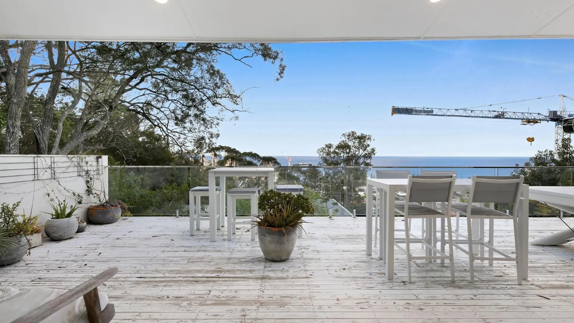 Stunning Beachfront 3-bed Haven By Natural Reserve Semesterbostad