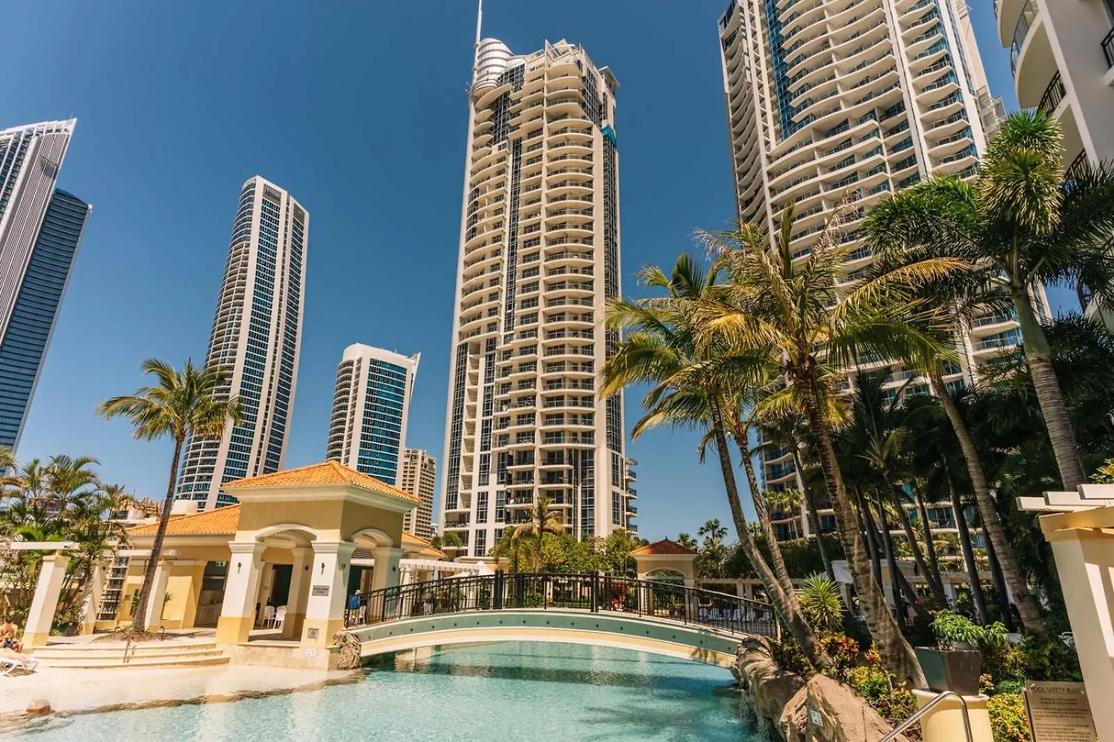 Style Chevron Surfers Paradise By Travels Apartmán