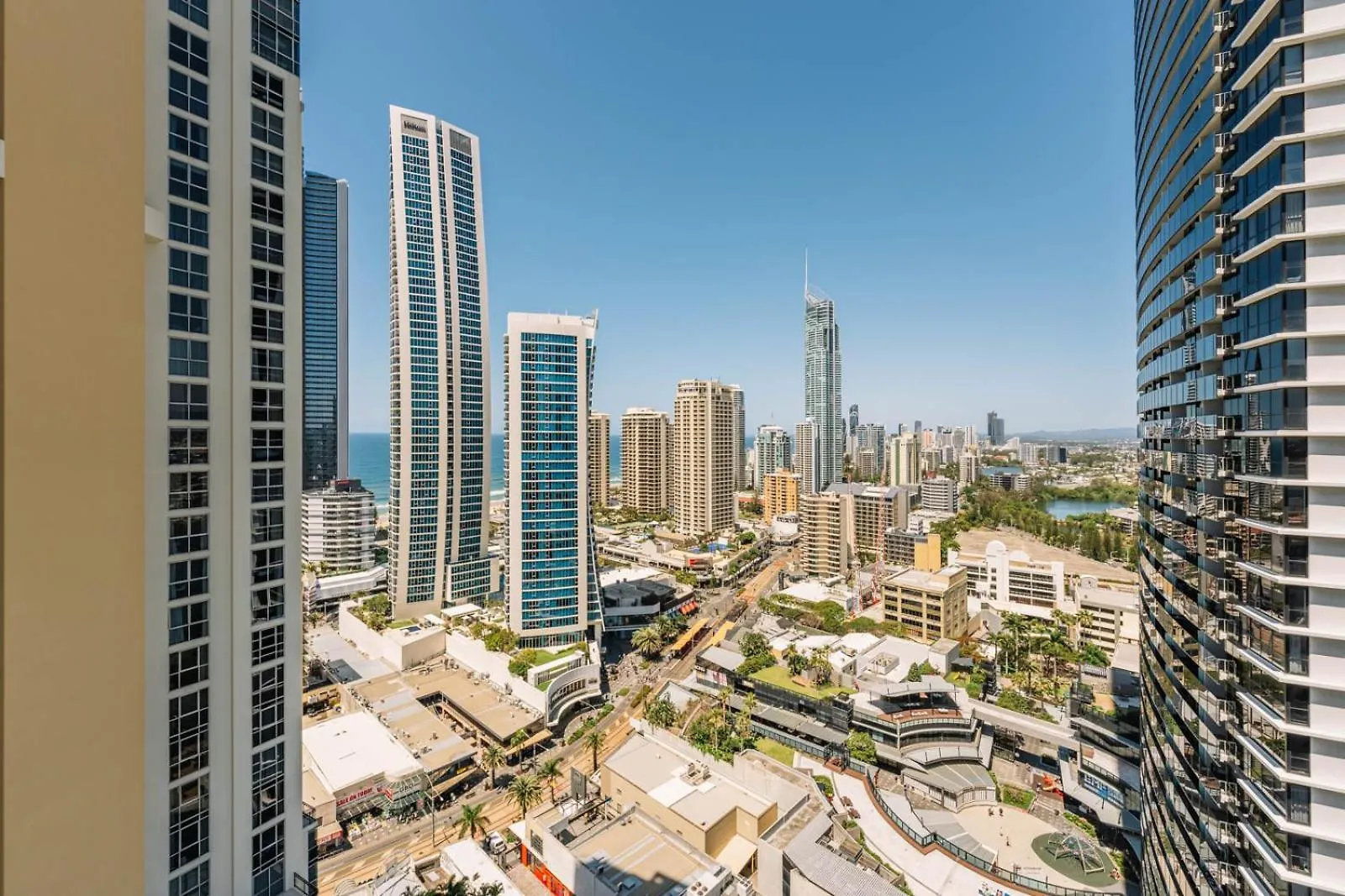 Apartmán Style Chevron Surfers Paradise By Travels *