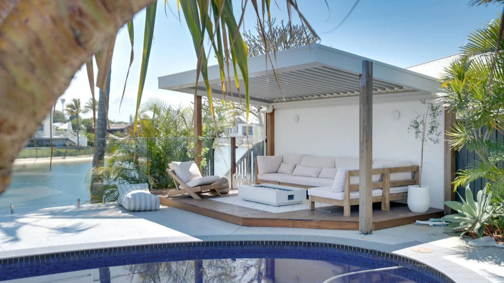 Luxury 4-br Retreat * Gold Coast