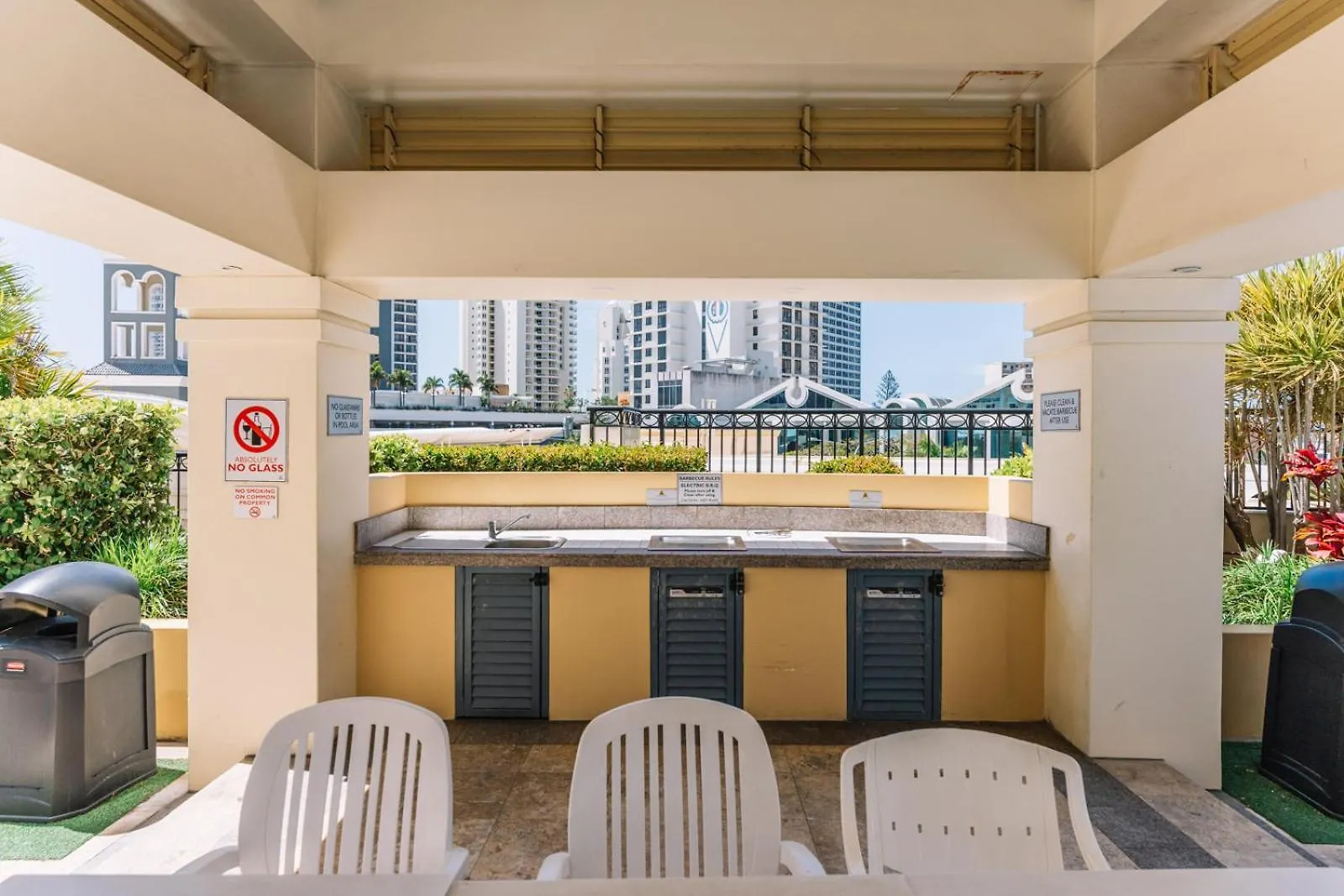 Style Chevron Surfers Paradise By Travels Apartmán