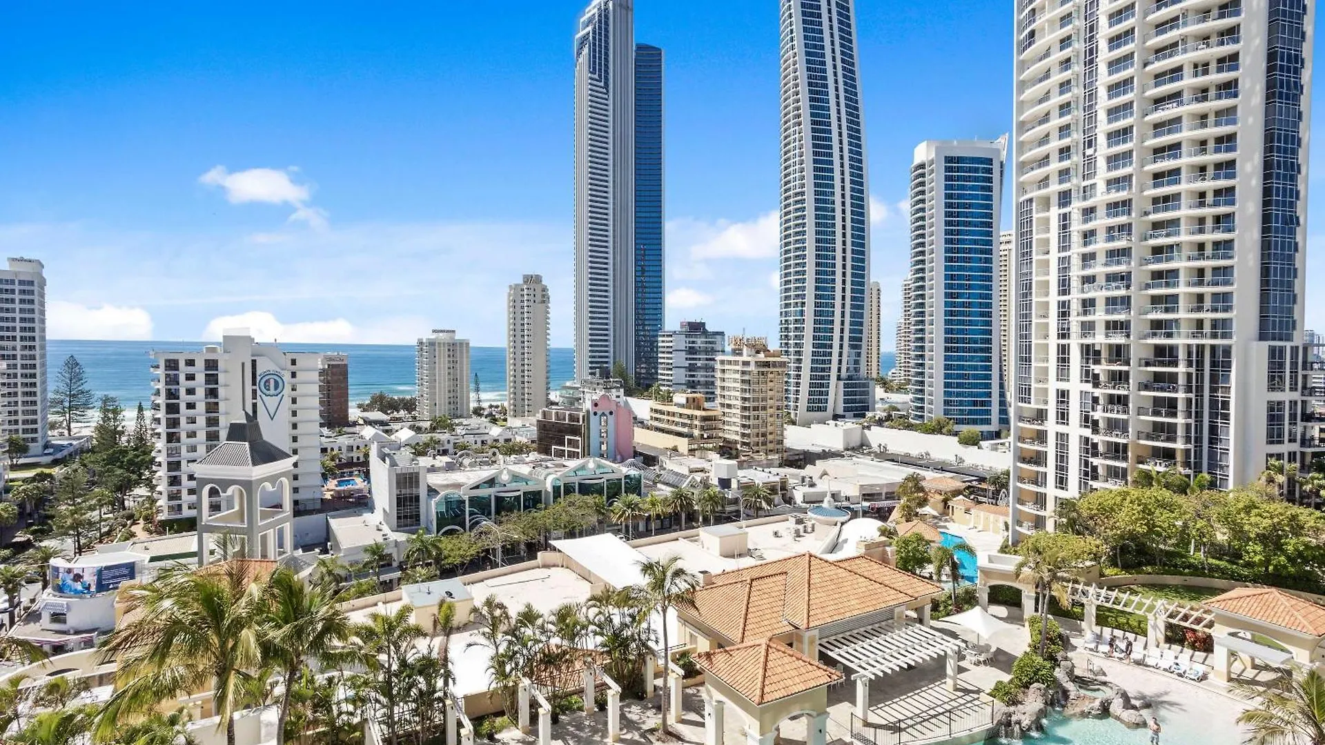 Towers Of Chevron - Private Gold Coast