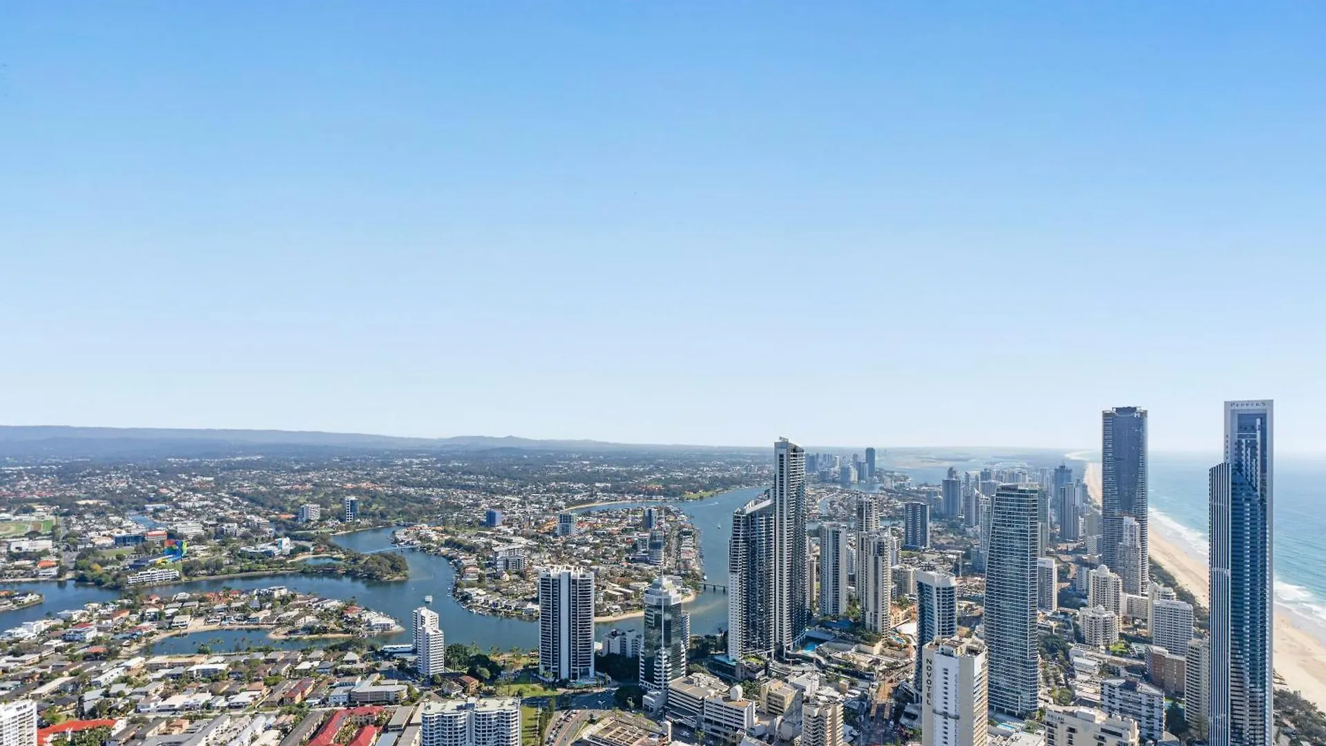 Q1 & - Official 4* Gold Coast