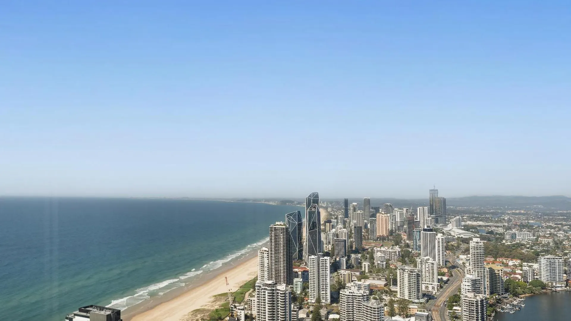 Q1 & - Official Gold Coast