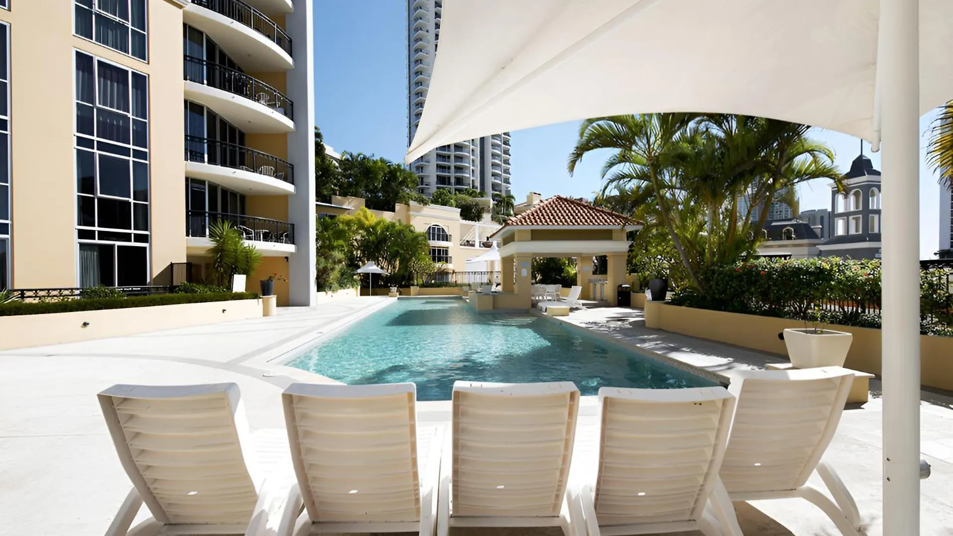 High Floor - Chevron Renaissance - Self Contained & Privately Managed - Wow * 골드코스트