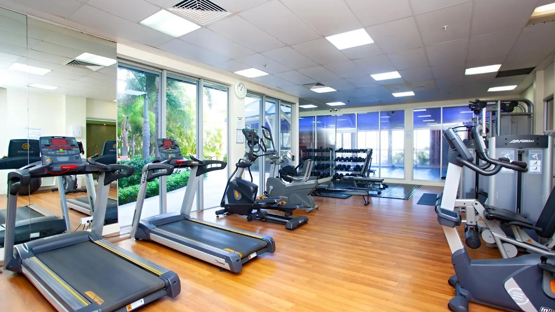 High Floor - Chevron Renaissance - Self Contained & Privately Managed - Wow 골드코스트
