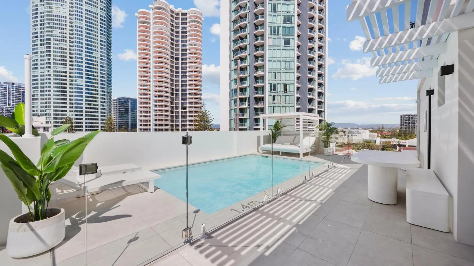 Apartment The Shores Surfers Paradise Gold Coast