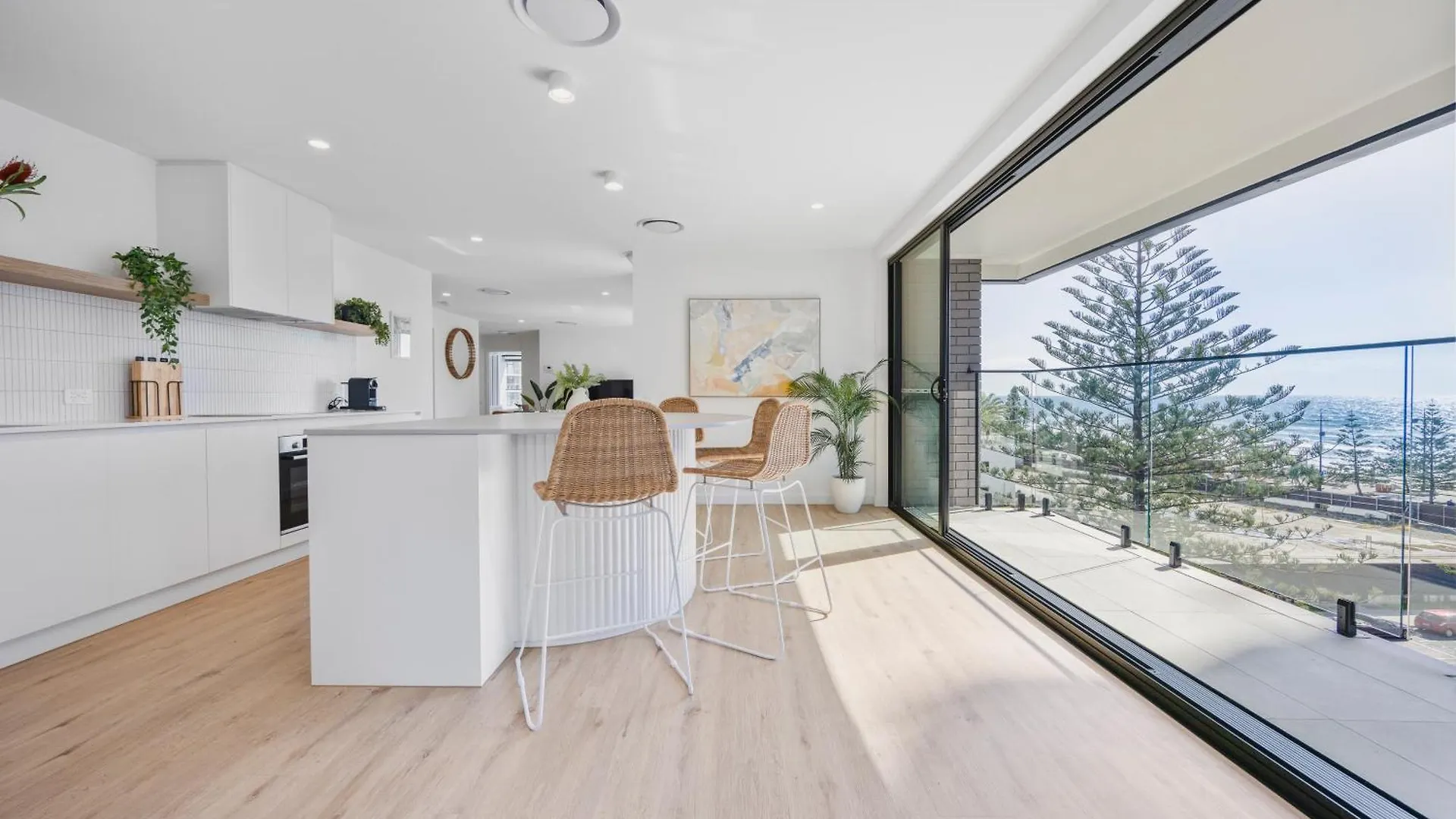 Apartment The Shores Surfers Paradise Gold Coast