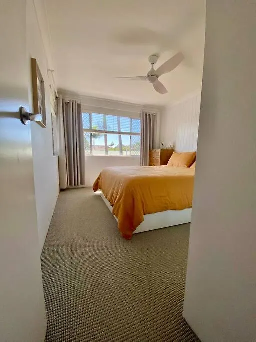 Apartmán Sunny Beachside Escape 2br Walk To Palm *