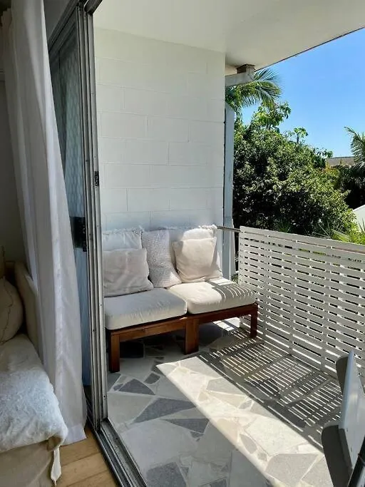 Apartmán Sunny Beachside Escape 2br Walk To Palm *