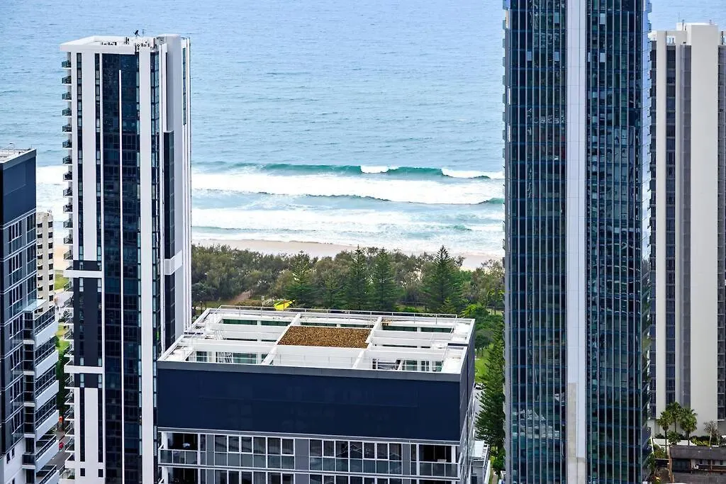 Coastal Chic 2 Bed In Broadbeach