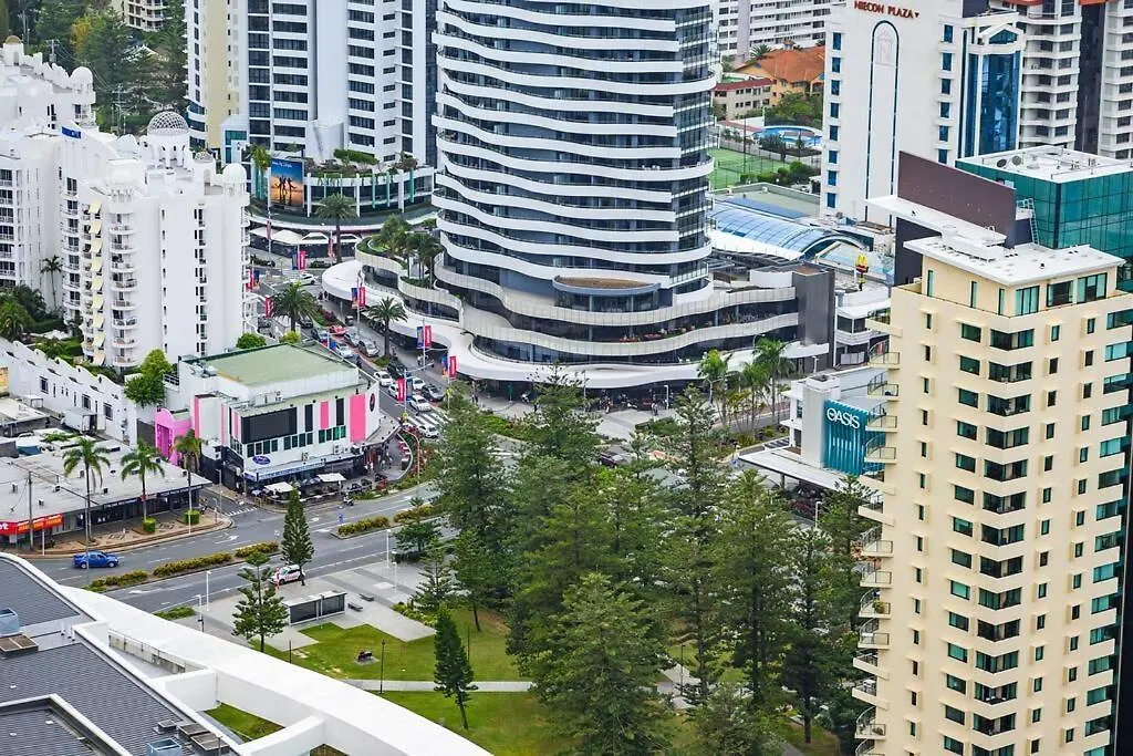 Coastal Chic 2 Bed In Broadbeach Apartment *