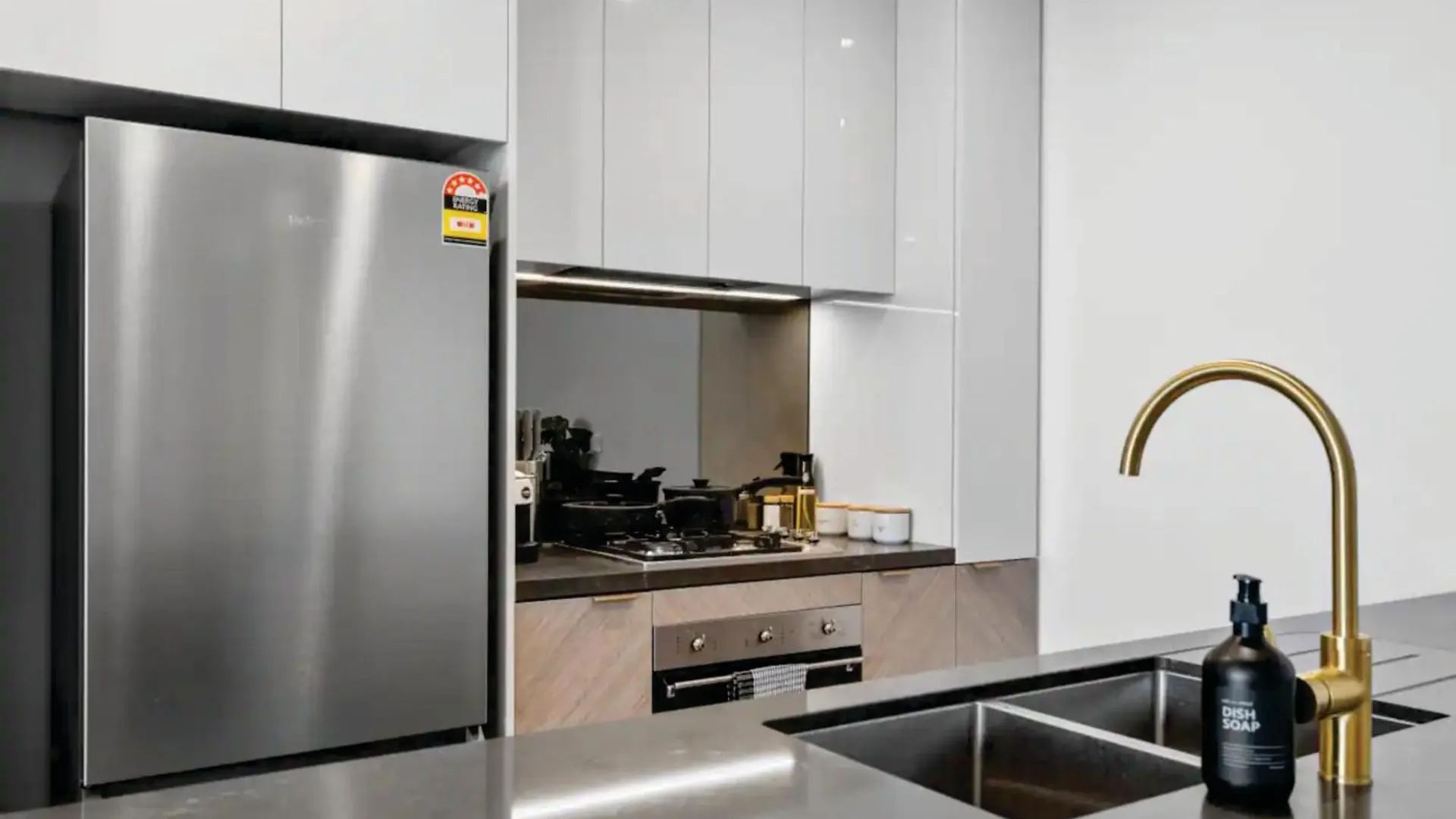 Apartment Serain Residences On 88 Esplanade Surfers Paradise *