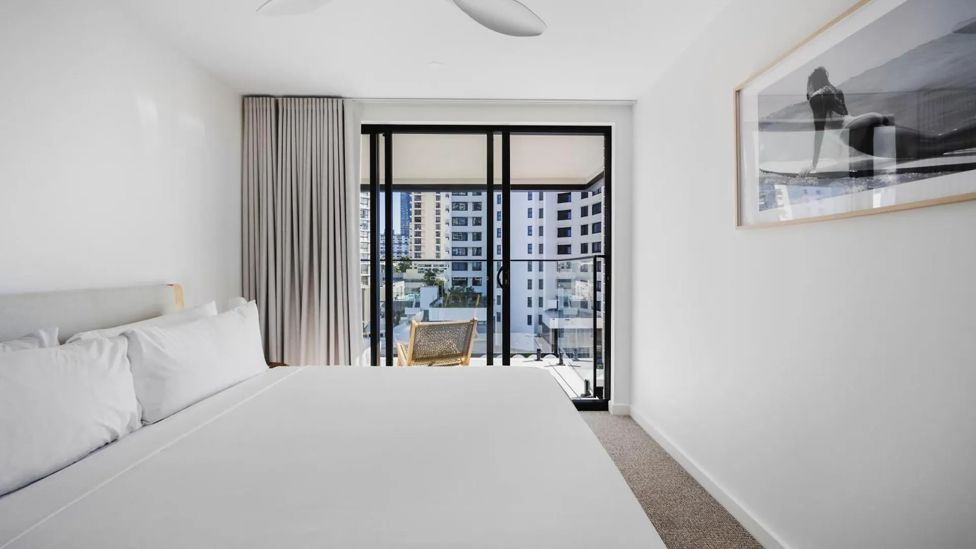 The Shores Surfers Paradise Apartment Gold Coast