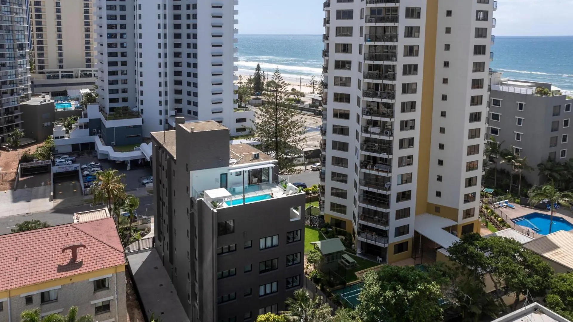 The Shores Surfers Paradise