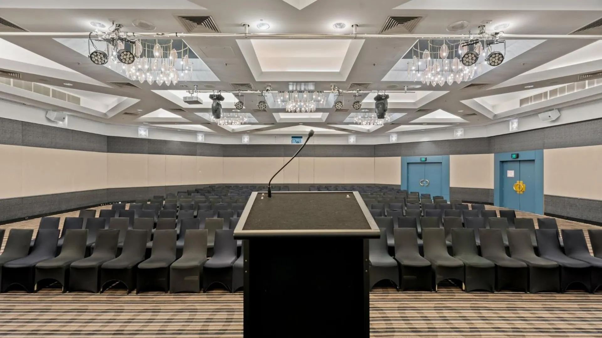 Crowne Plaza Surfers Paradise By Ihg