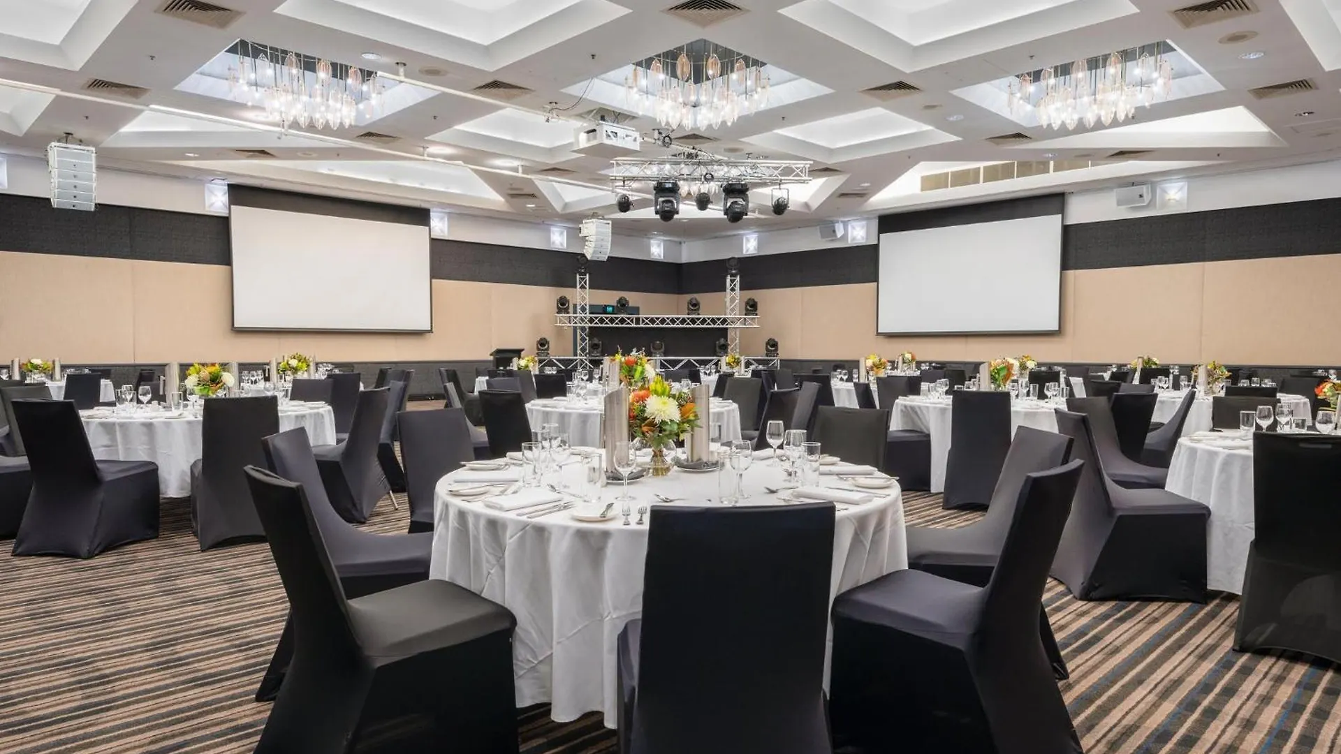 Crowne Plaza Surfers Paradise By Ihg Hotel Gold Coast