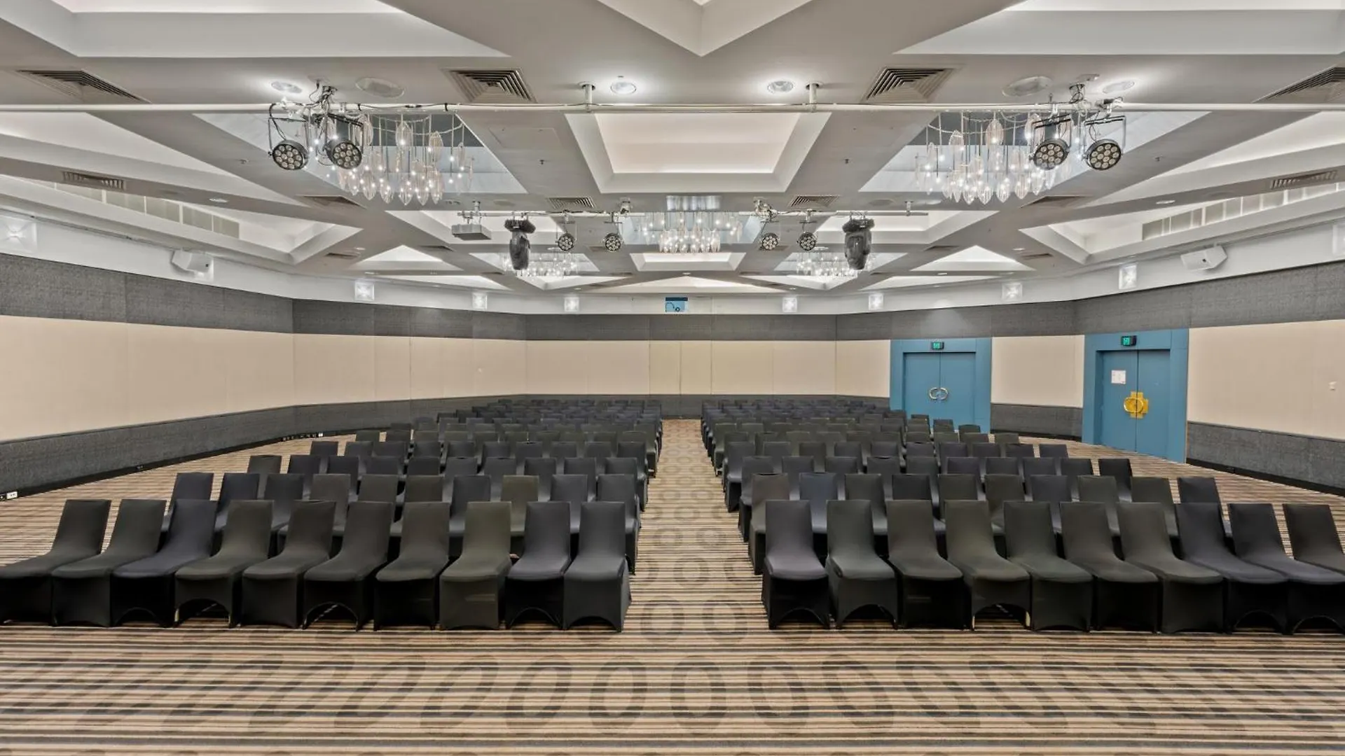 Crowne Plaza Surfers Paradise By Ihg 4*