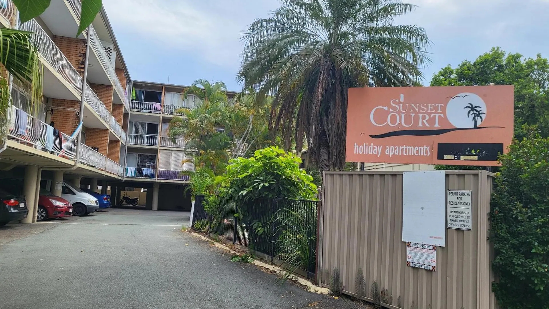Apartment Budget Holiday Apartments Surfers Paradise Gold Coast