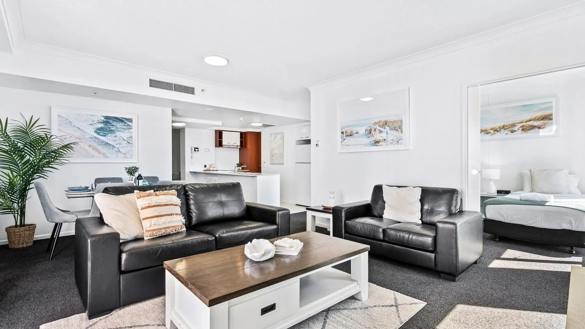 Chevron Renaissance Surfers Paradise Mid Week Madness Deal - Q *