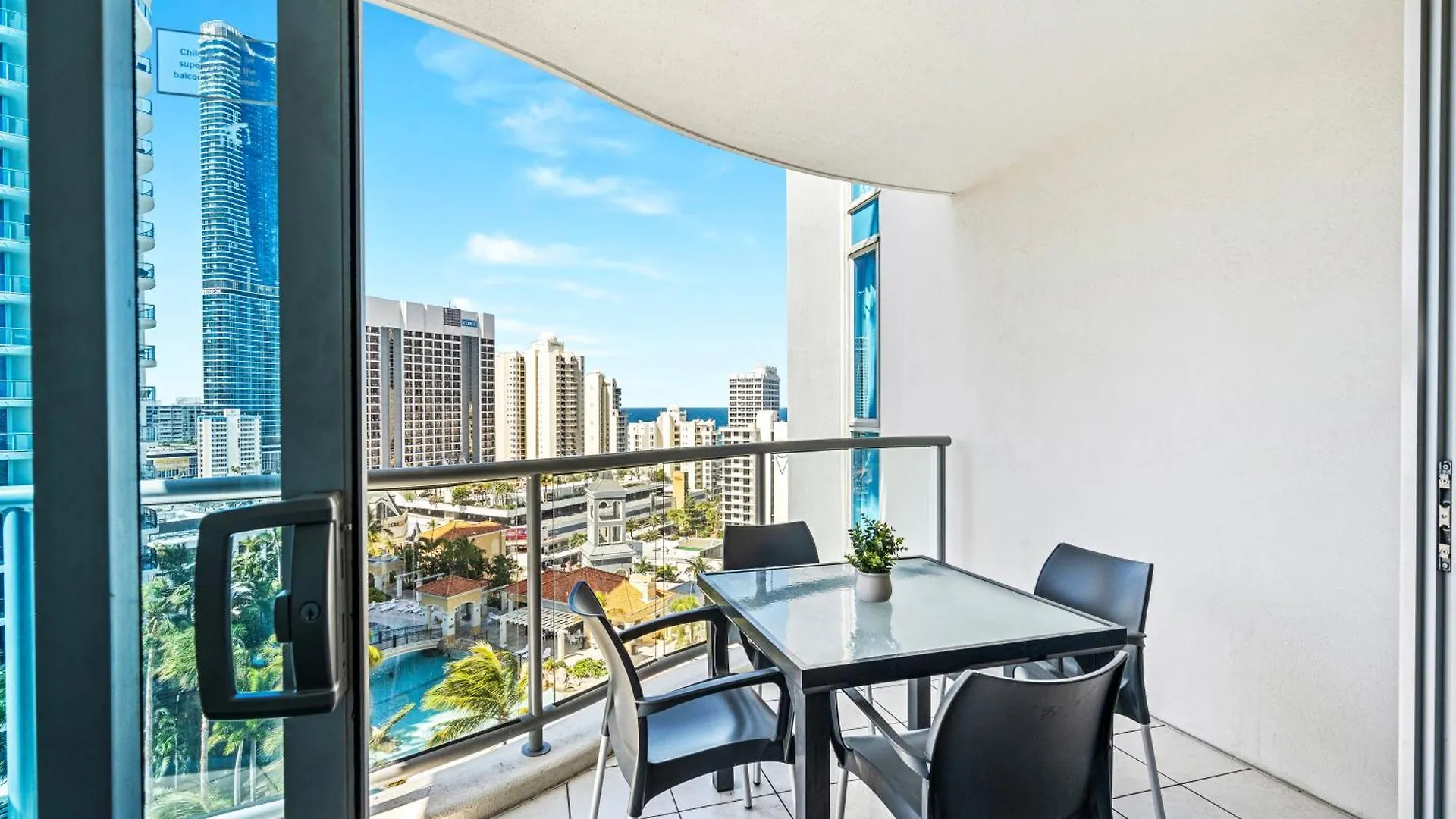 Chevron Renaissance Surfers Paradise Mid Week Madness Deal - Q *