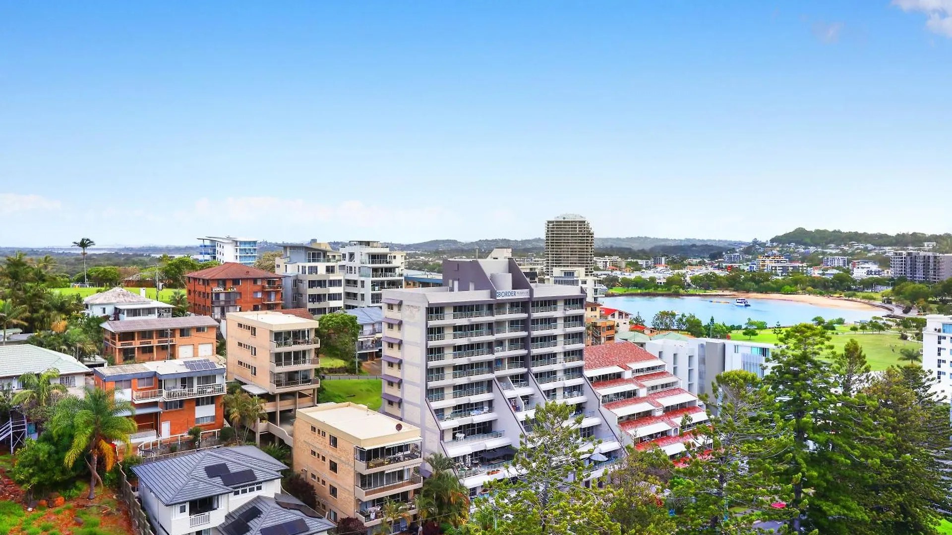Ξενοδοχείο με διαμερίσματα Rainbow Commodore Coolangatta 4*