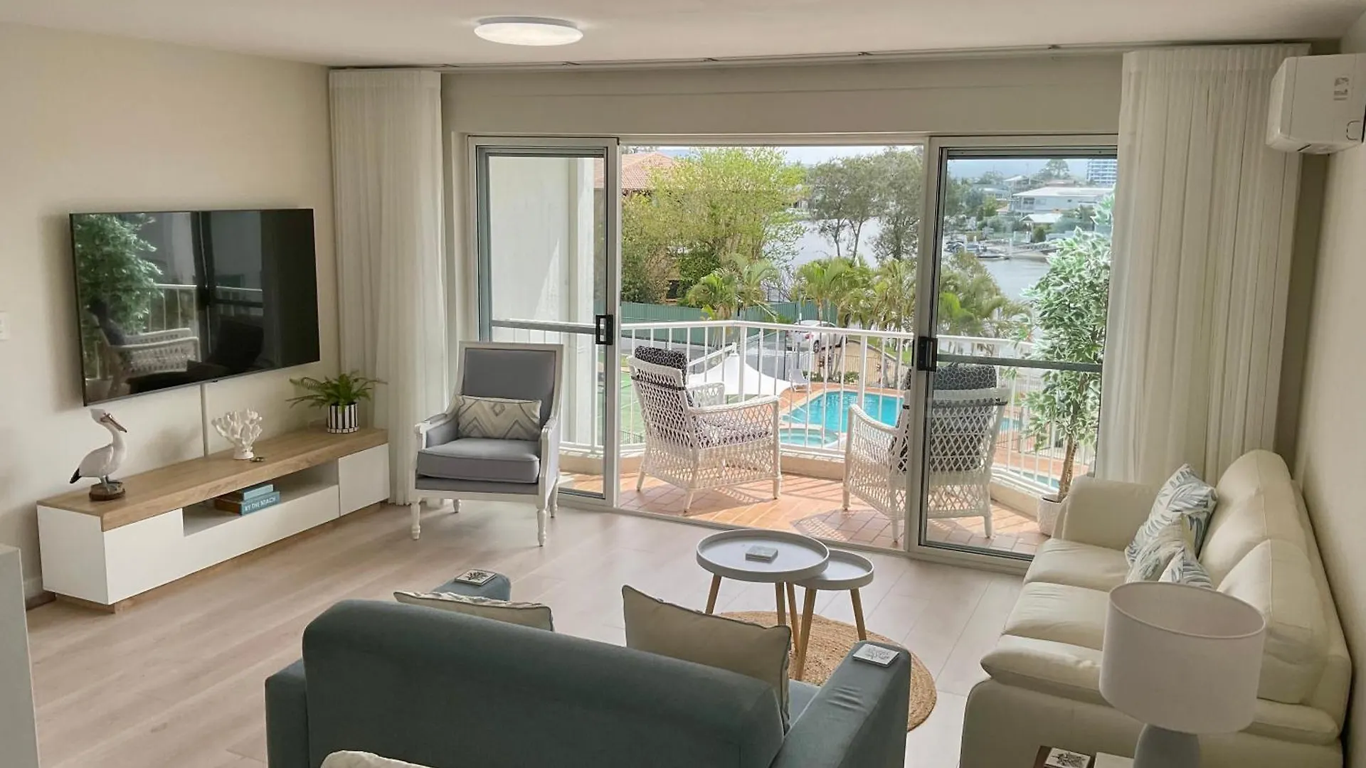 Pelican Cove Resort Gold Coast