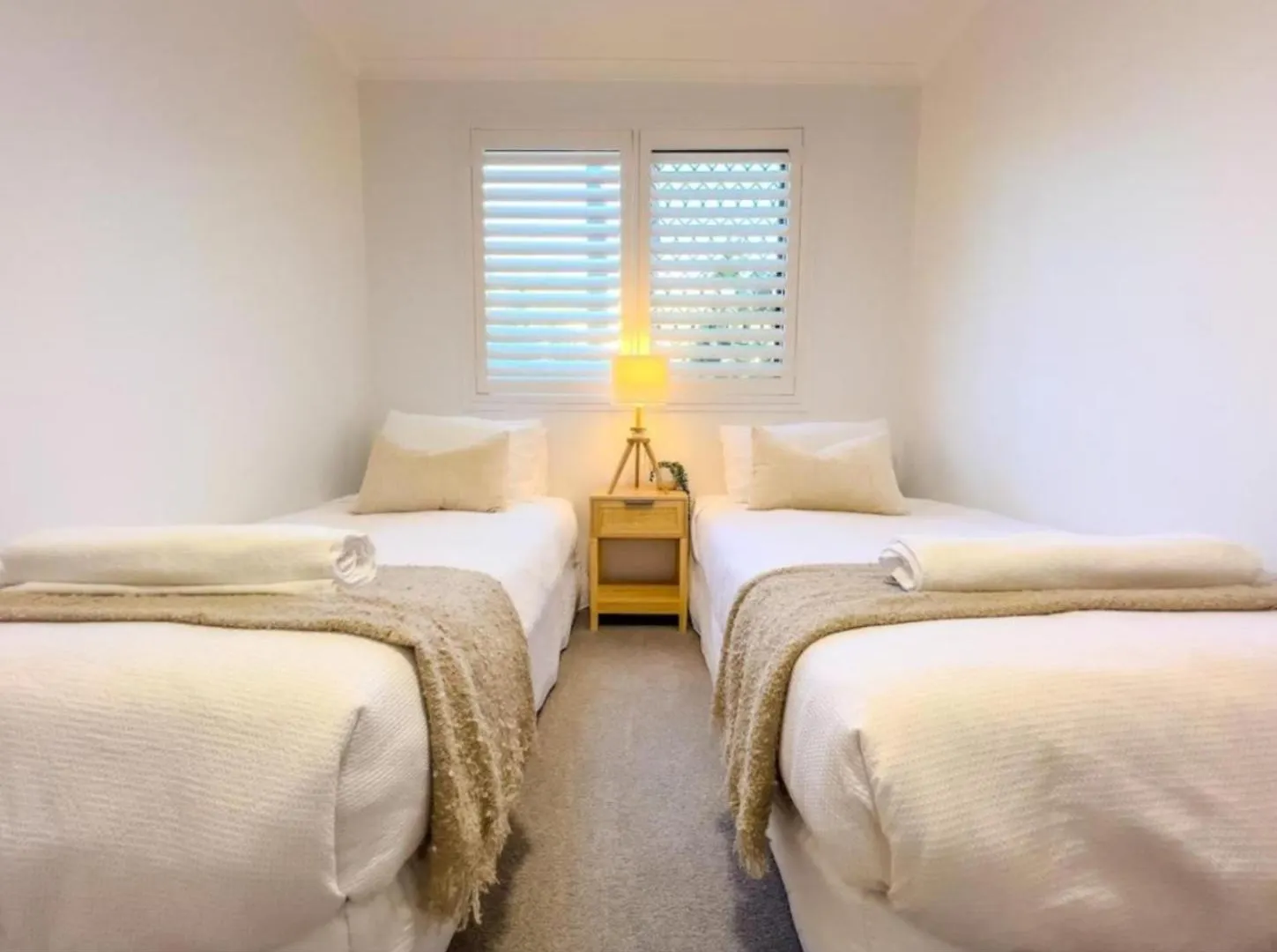 Burleigh Breeze Getaway *
