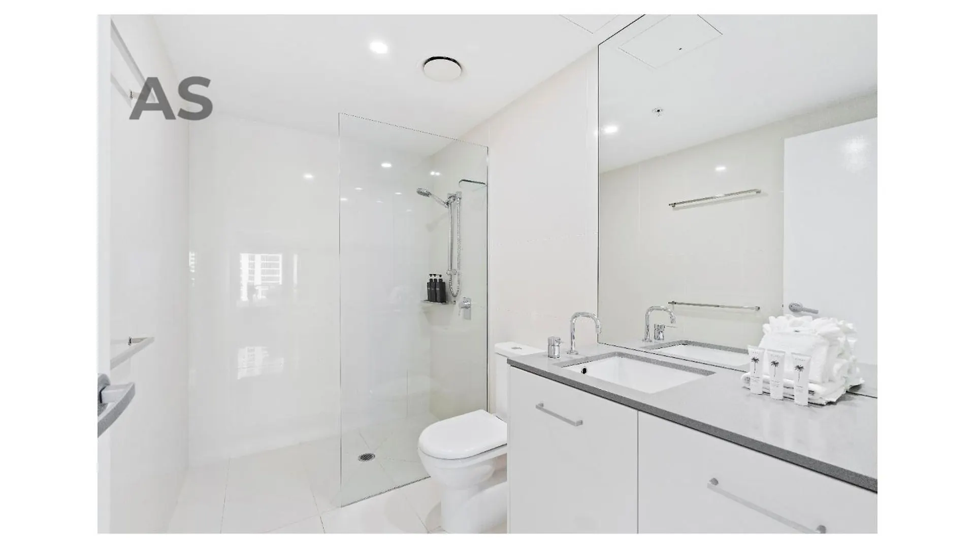 Circle On Cavill - Private - Gold Coast