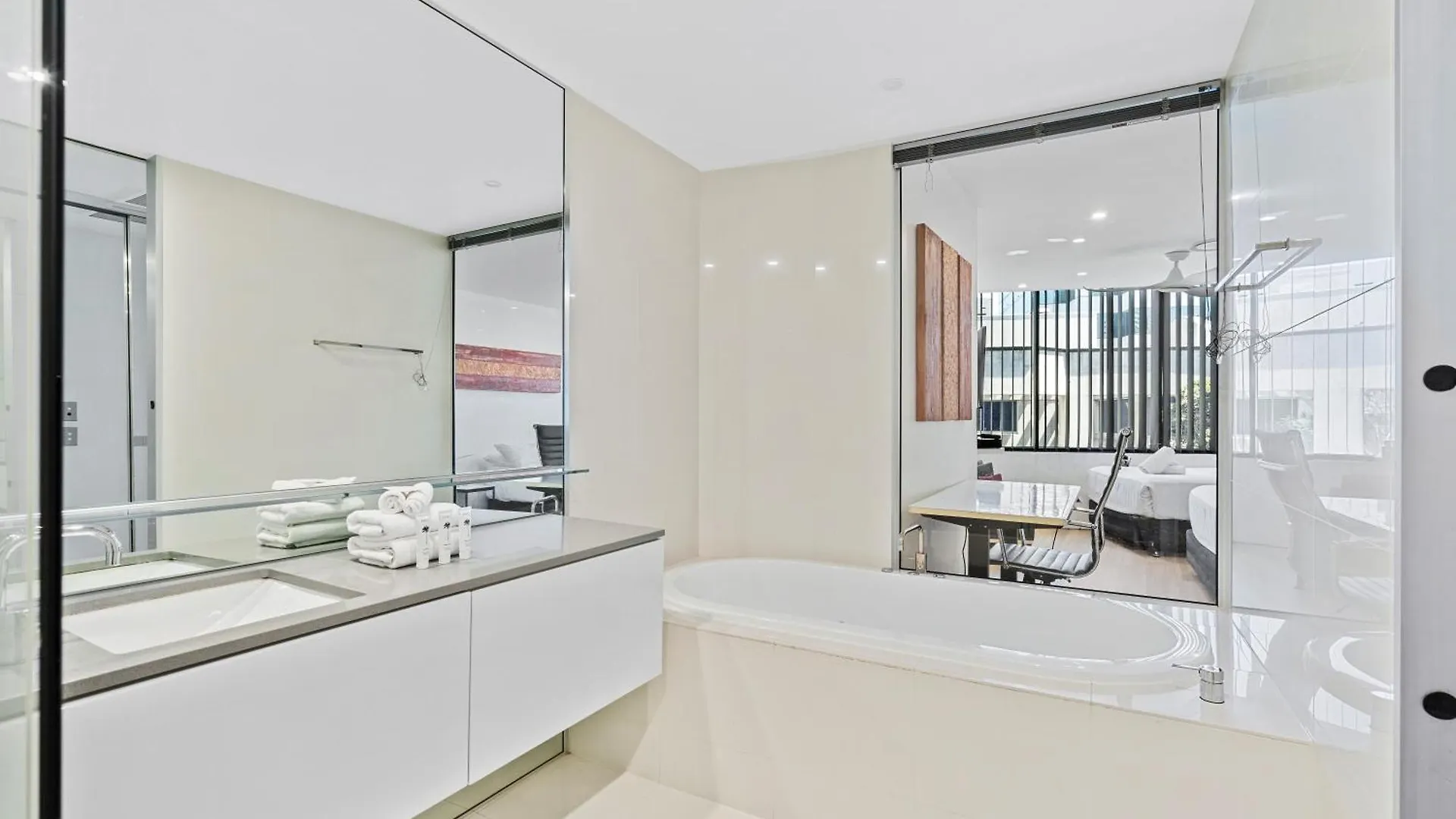 Circle On Cavill - Private - Apartment Gold Coast