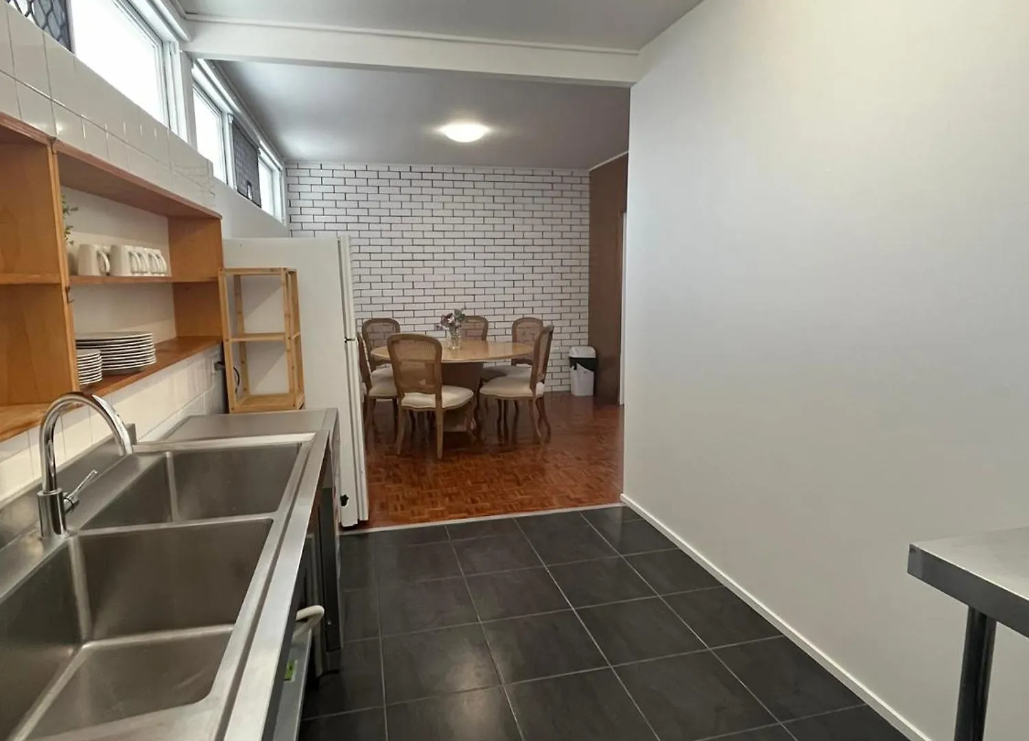 Browns Broadbeach Motel Gold Coast