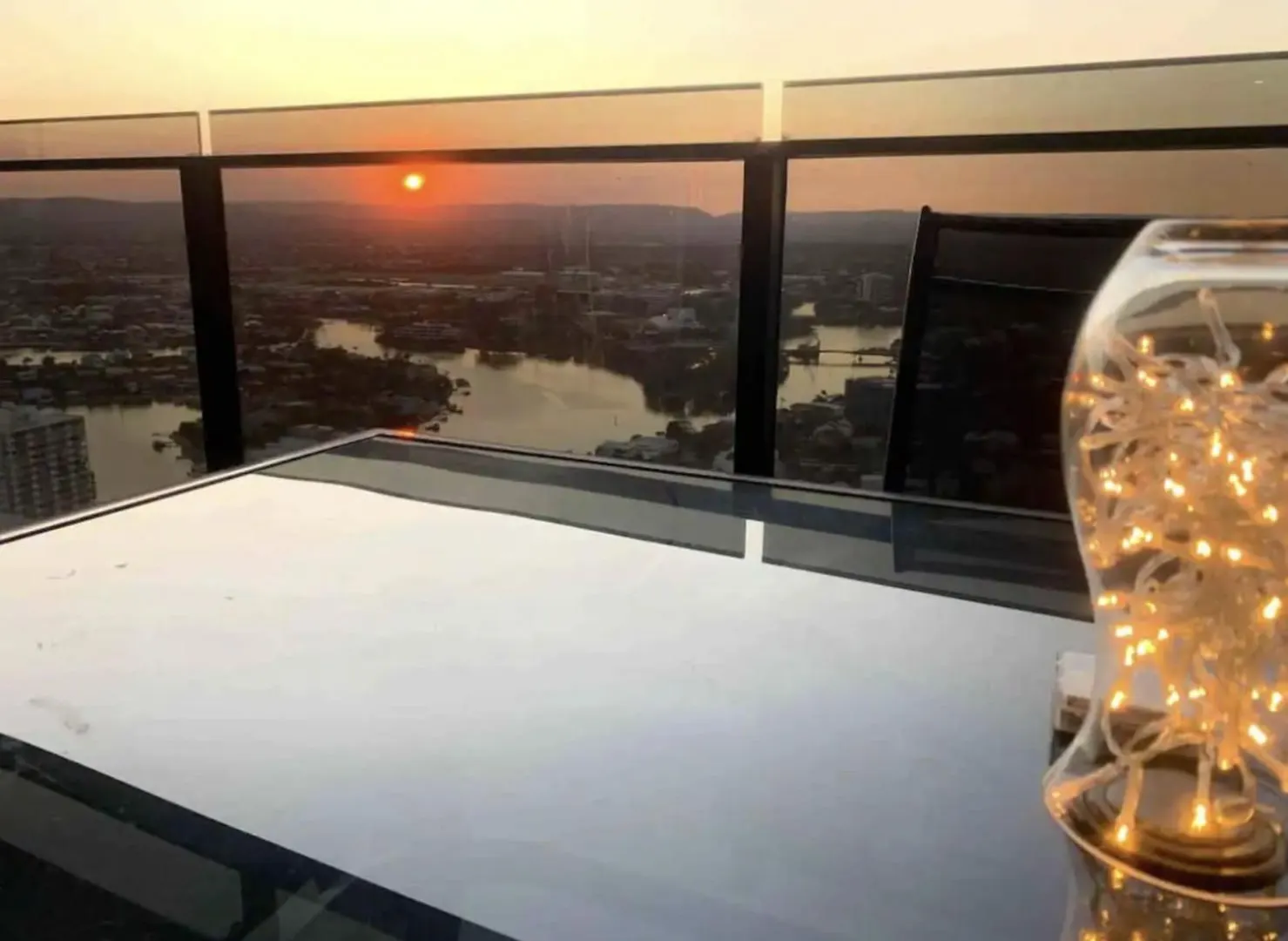 Apartment Mountain View Sleeps 6 Surfers Paradise 2 Bed 2 Bath Circle On Cav & Hilton Surfers