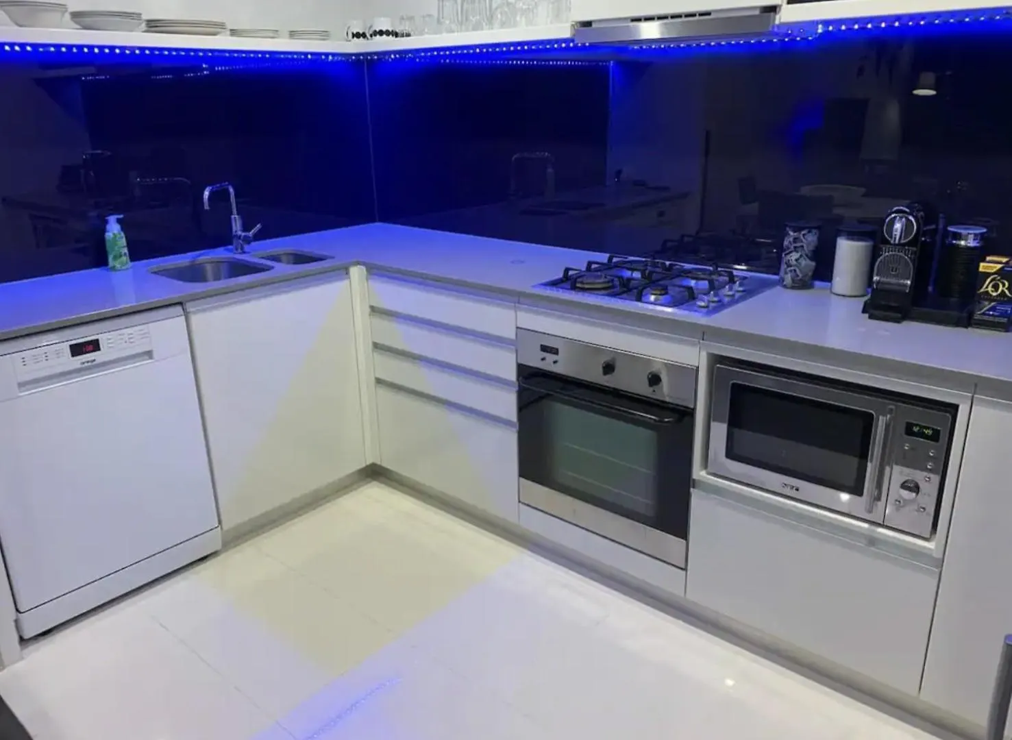Mountain View Sleeps 6 Surfers Paradise 2 Bed 2 Bath Circle On Cav & Hilton Surfers *