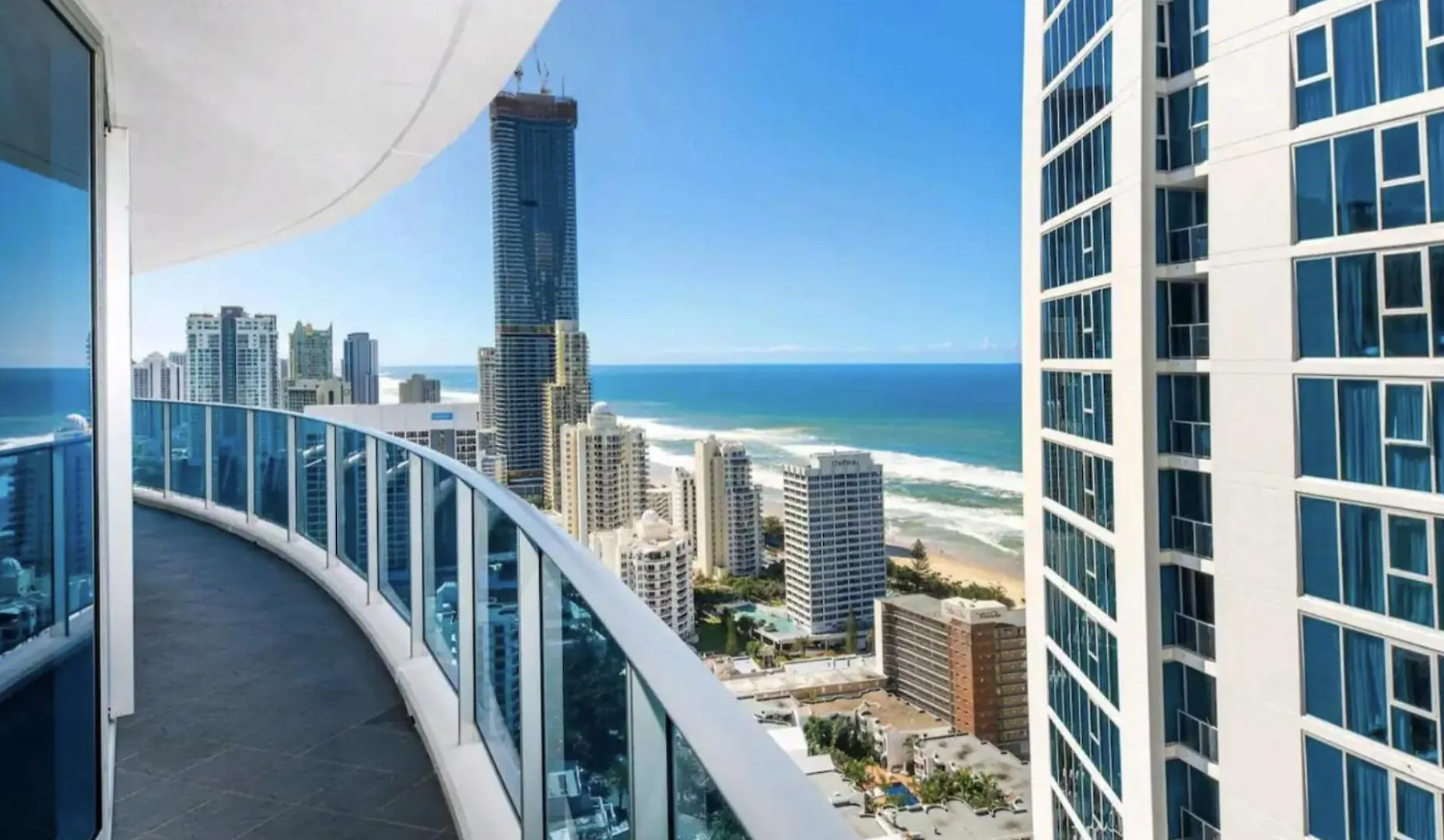 Mountain View Sleeps 6 Surfers Paradise 2 Bed 2 Bath Circle On Cav & Hilton Surfers