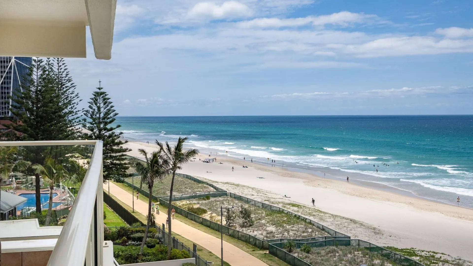 Viscount On The 4* Gold Coast