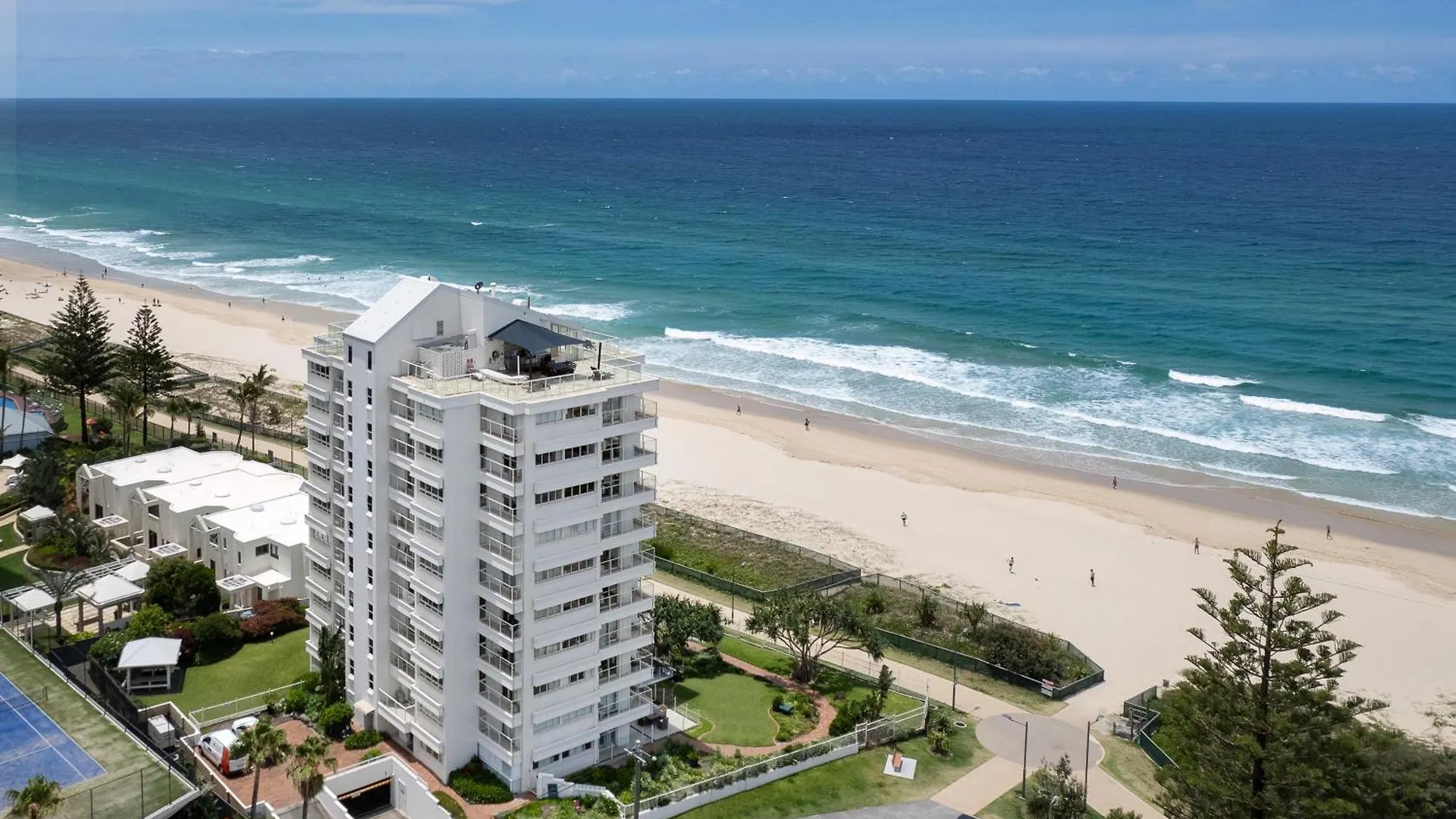 Viscount On The Gold Coast